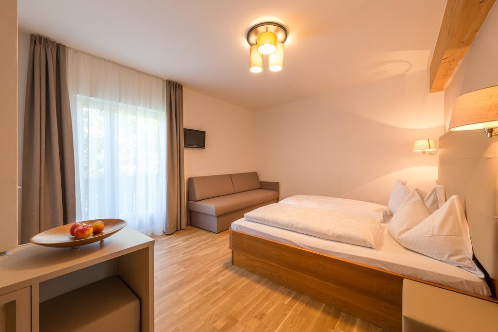 Tirolerin Garni Hotel Tramin an der Weinstraße Buitenkant foto