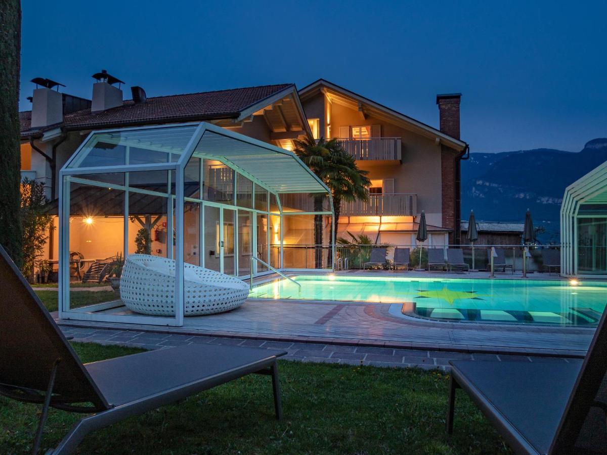 Tirolerin Garni Hotel Tramin an der Weinstraße Buitenkant foto